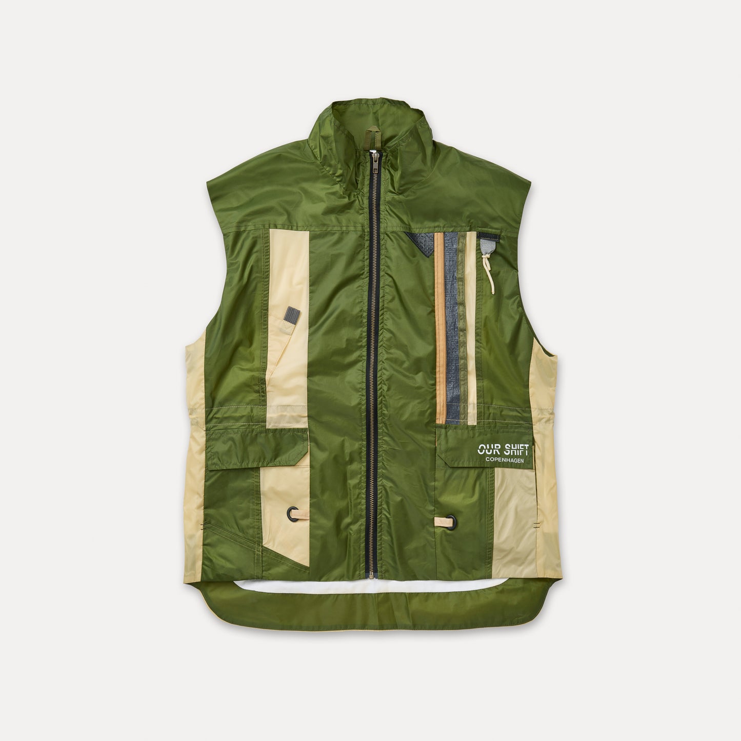 UPCYLCED UTILITY VEST