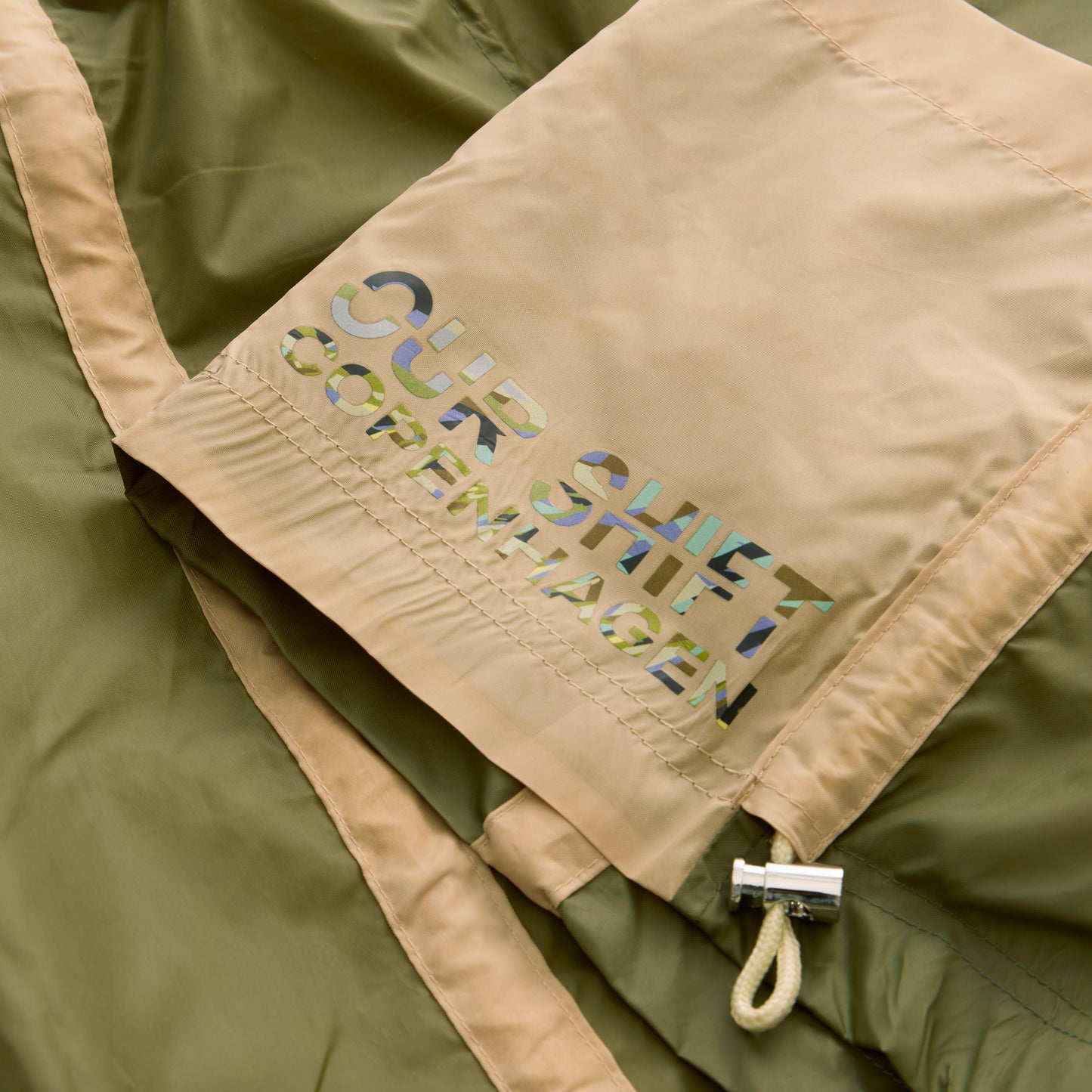 TECHNICAL CARGO SHORTS