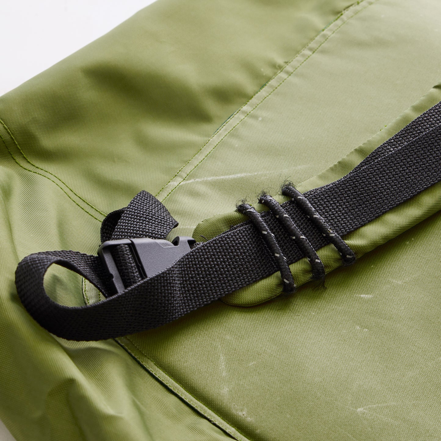 TECHNICAL COMMUTER BACKPACK