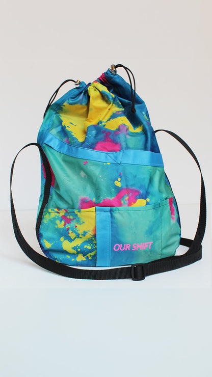 Upcycled tent bag - multicolor tent details